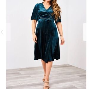 Green Velour Nursing/maternity Dress! New w/ tags!